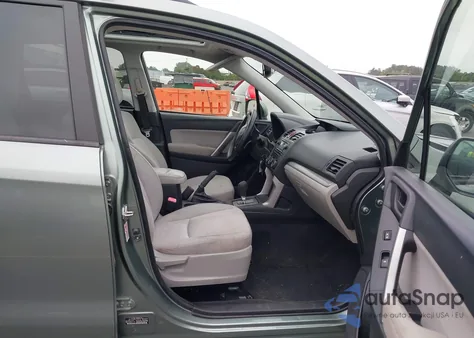 2015 Subaru Forester 2.5I Premium из США, поврежденный, VIN JF2SJADC2FH506747